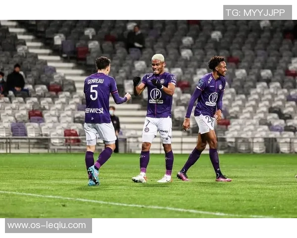 图卢兹与敦刻斯诺激战正酣谁能在这场较量中脱颖而出